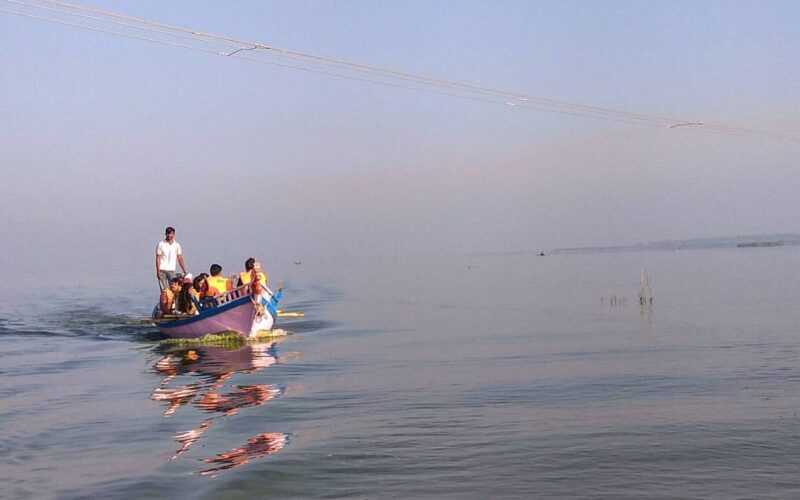 Boat ride at Bhigwan Bird Sanctuary