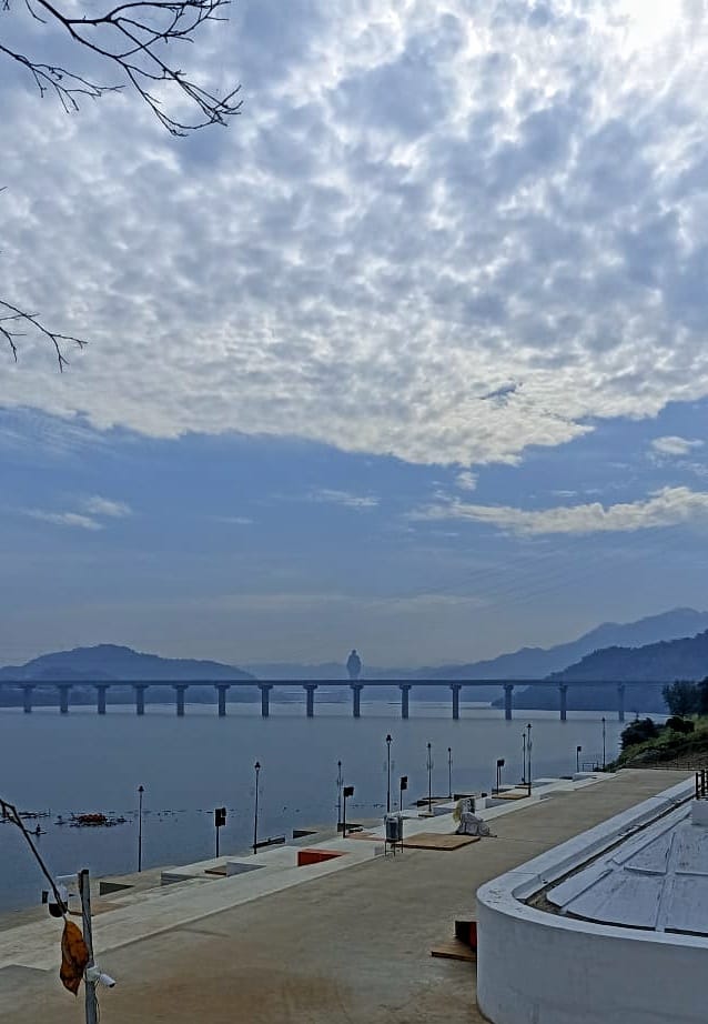 Statue of Unity seen from Shoolpaneshwar mandir